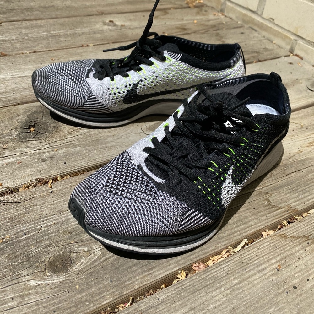 Men’s Nike Flyknit Racer - Picture 3 of 13